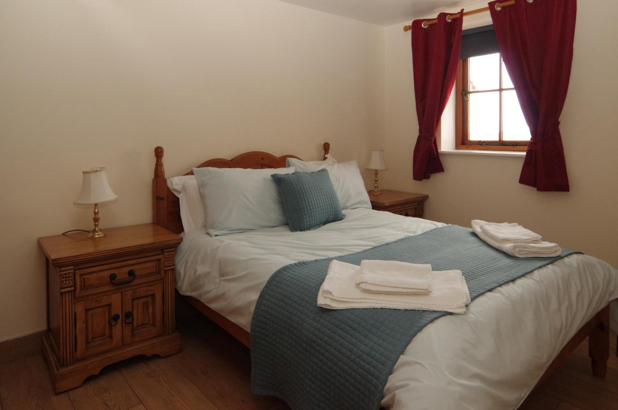 Parkfields Barns Self Catering Accommodation Buckingham Exteriör bild