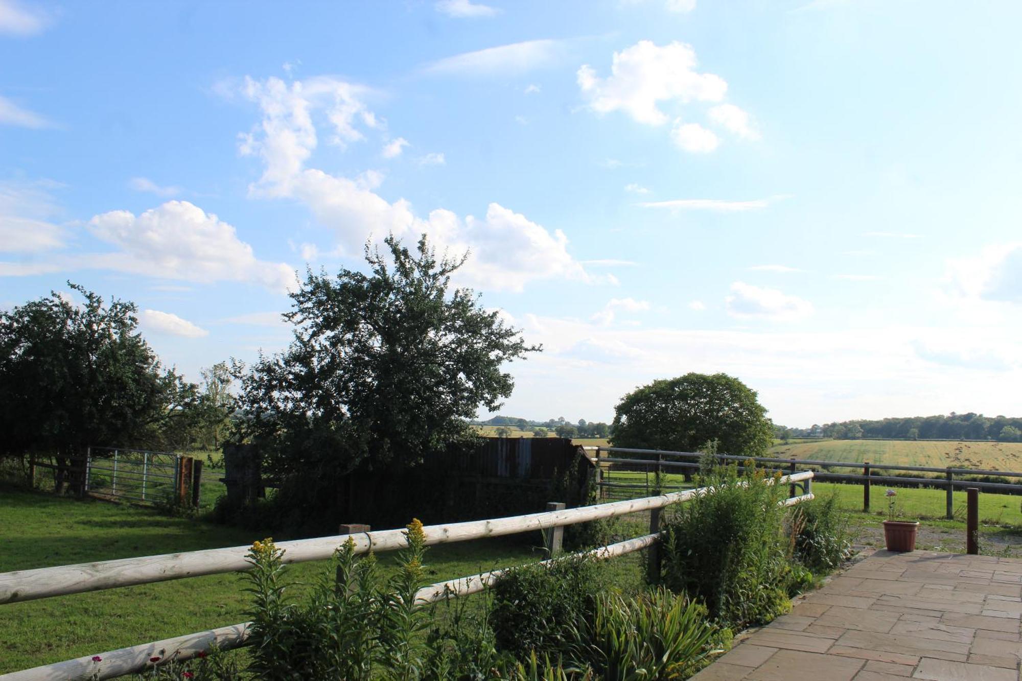 Parkfields Barns Self Catering Accommodation Buckingham Exteriör bild
