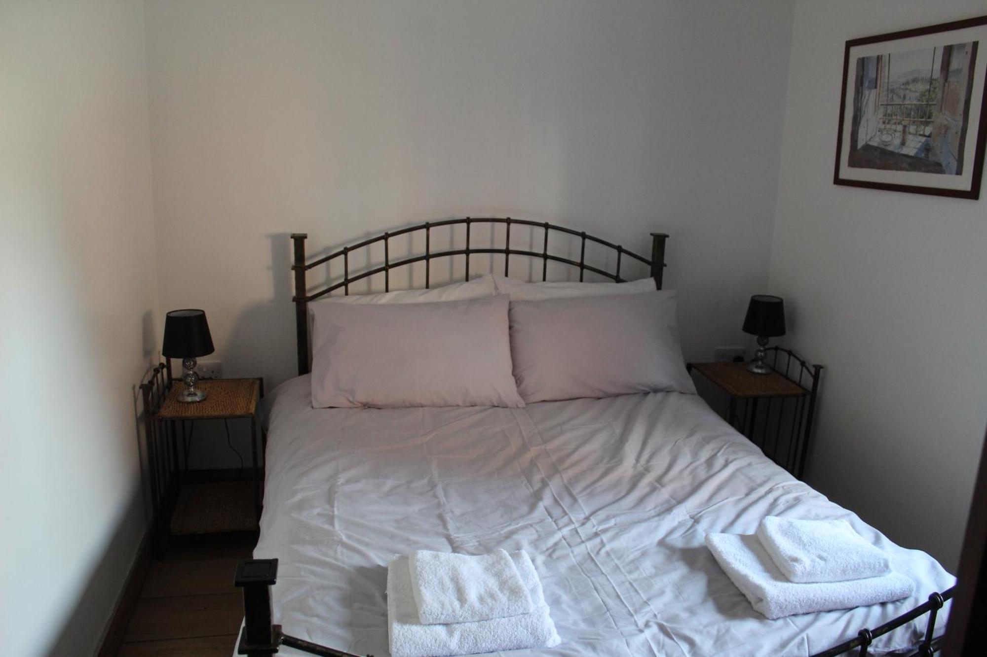 Parkfields Barns Self Catering Accommodation Buckingham Exteriör bild