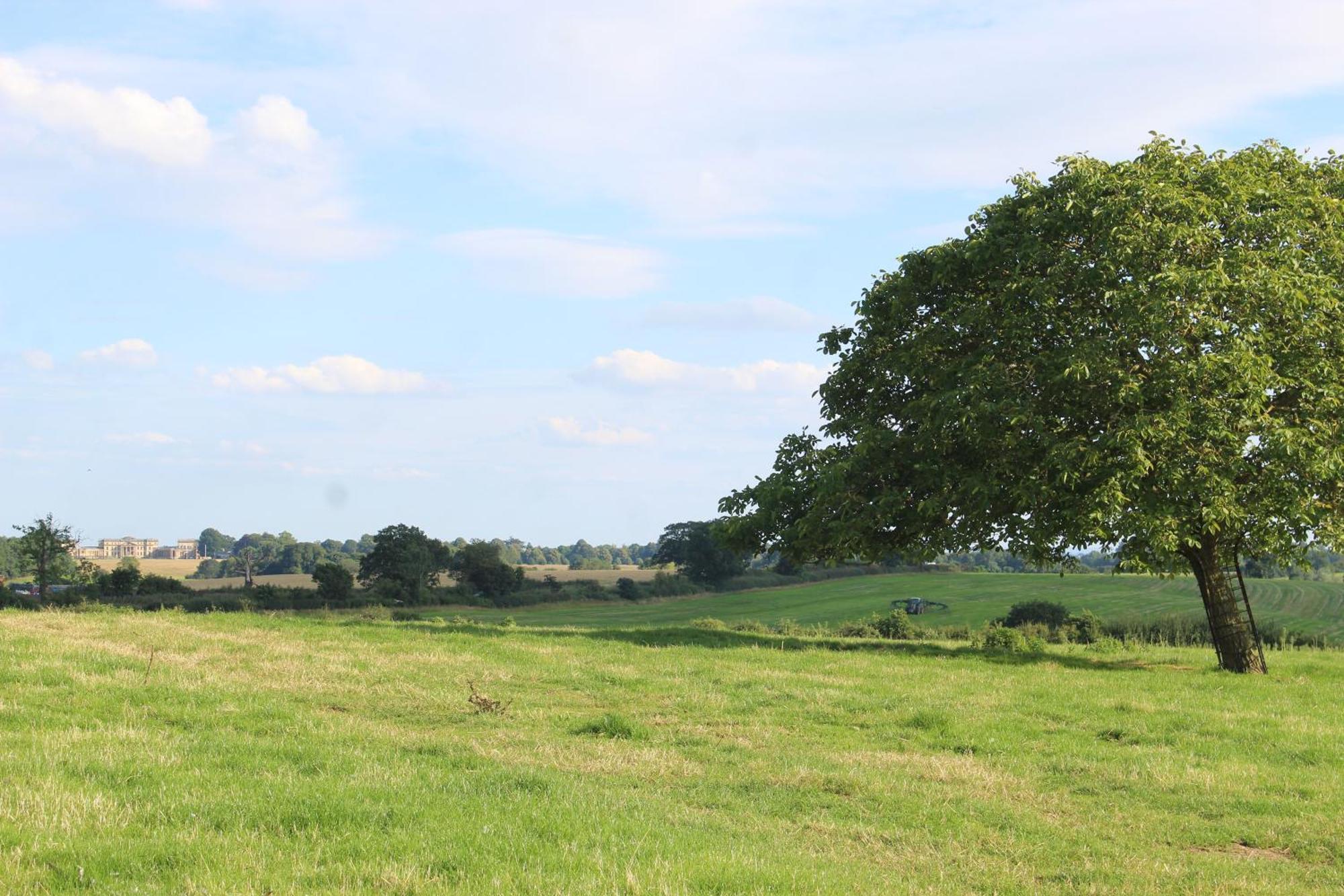 Parkfields Barns Self Catering Accommodation Buckingham Exteriör bild