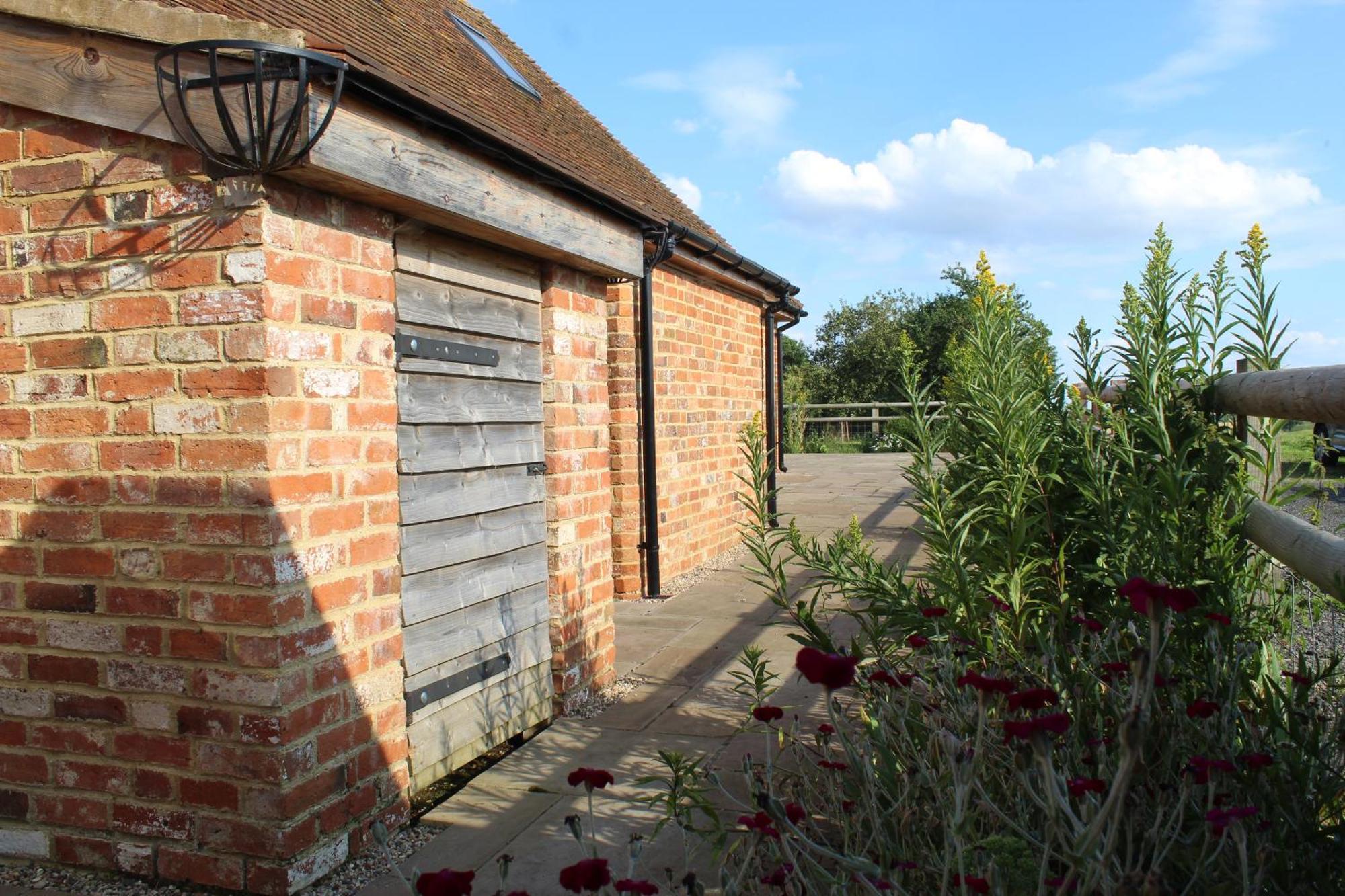 Parkfields Barns Self Catering Accommodation Buckingham Exteriör bild