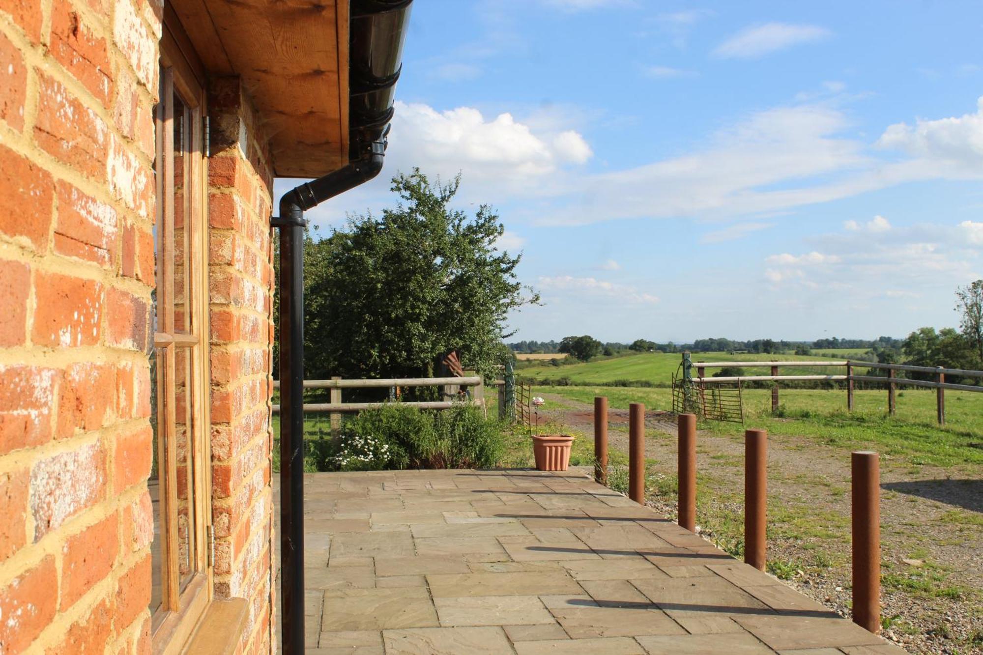 Parkfields Barns Self Catering Accommodation Buckingham Exteriör bild