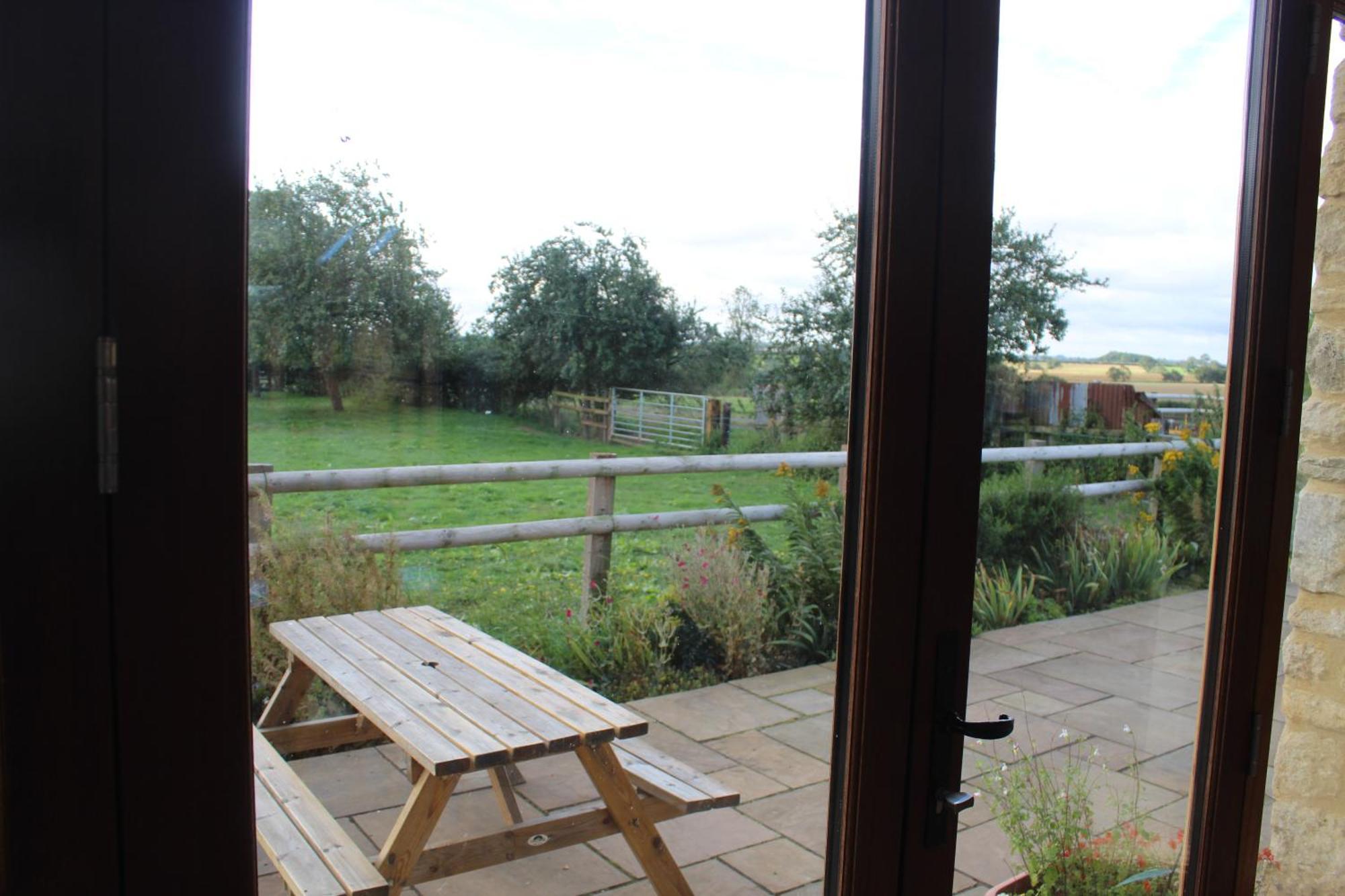 Parkfields Barns Self Catering Accommodation Buckingham Exteriör bild