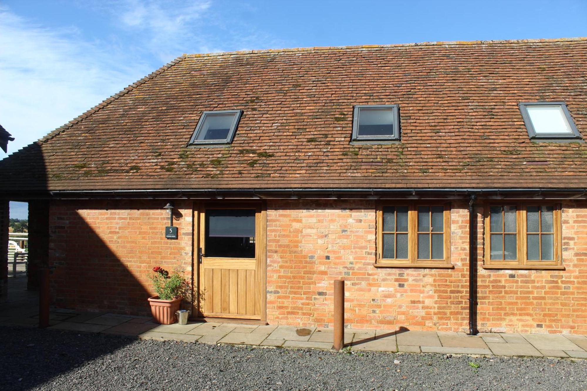 Parkfields Barns Self Catering Accommodation Buckingham Exteriör bild